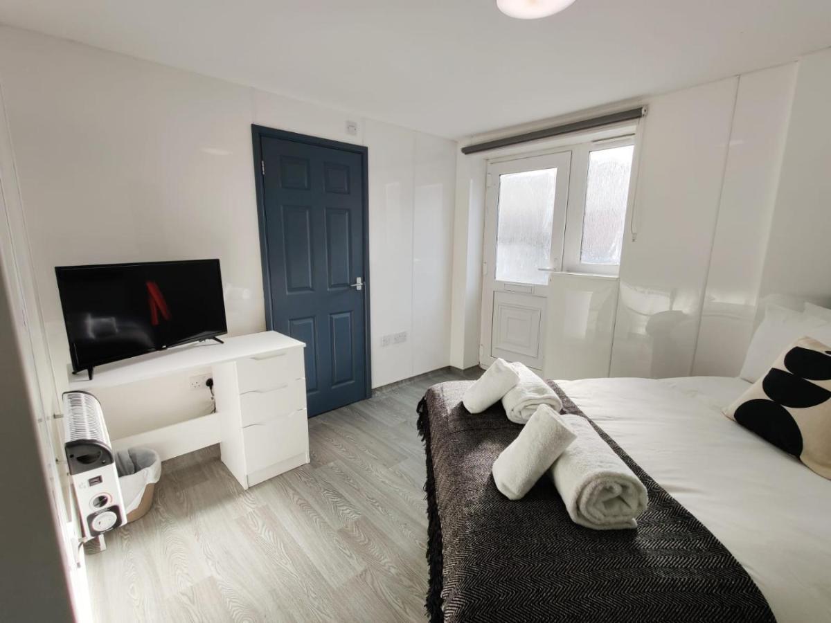 Double Ensuite Rooms Swansea Eksteriør bilde