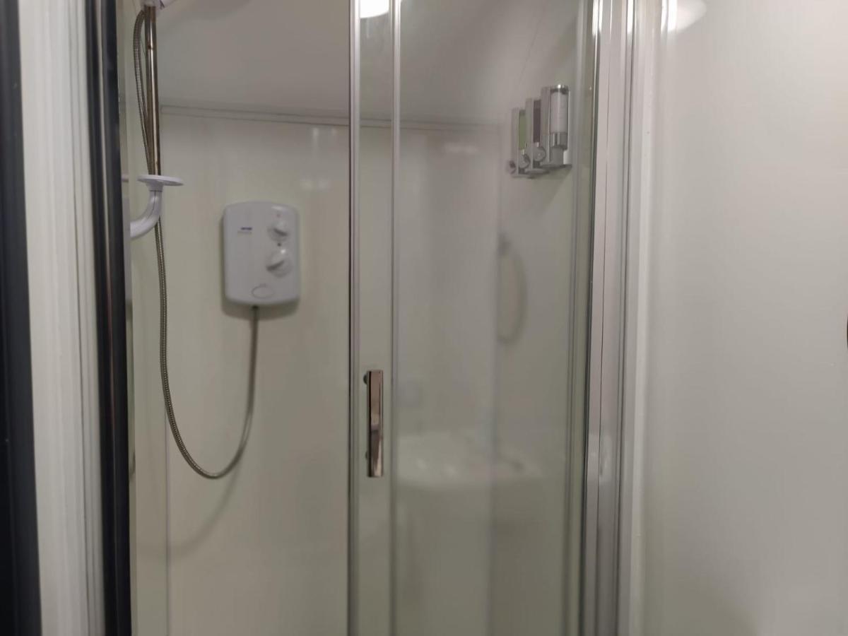 Double Ensuite Rooms Swansea Eksteriør bilde